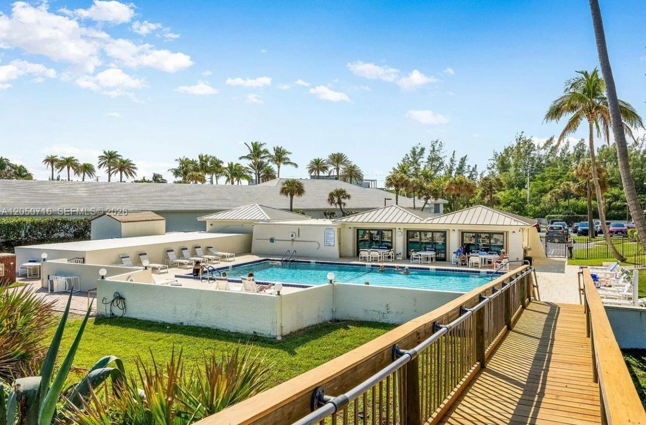 10044 S Ocean Dr , Unit 105, Jensen Beach, FL 34957 Photo
