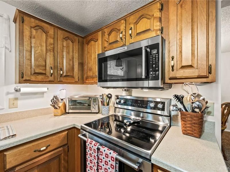 6308 Burkwood Drive, Clayton, OH 45315 Photo 14