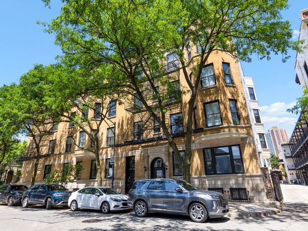 210 W Eugenie Street , Unit 2N, Chicago, IL 60614