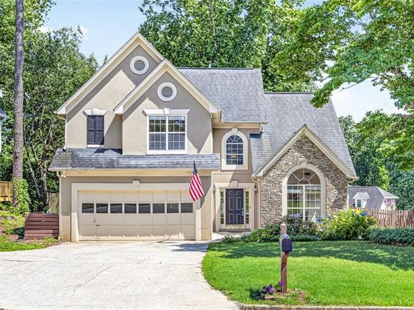 650 Ruxbury Court , Suwanee, GA 30024