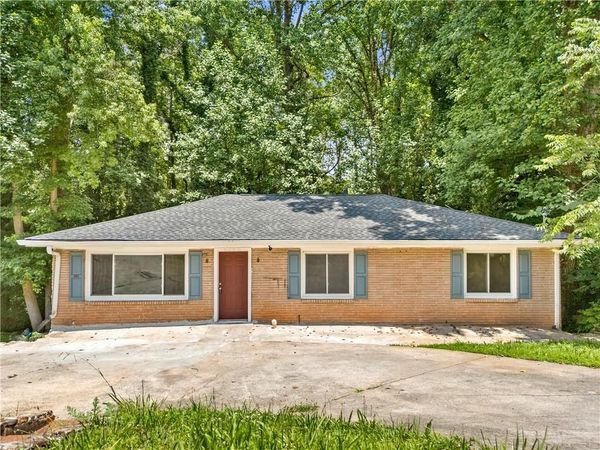 4049 Green Oak Drive, Atlanta, GA 30340