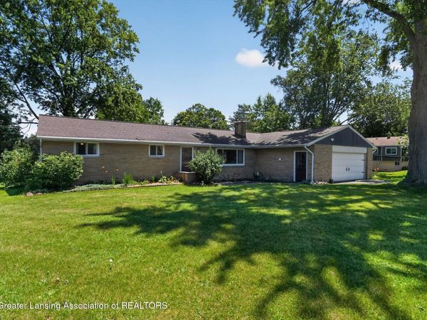 2578 Pine Tree Road, Holt, MI 48842
