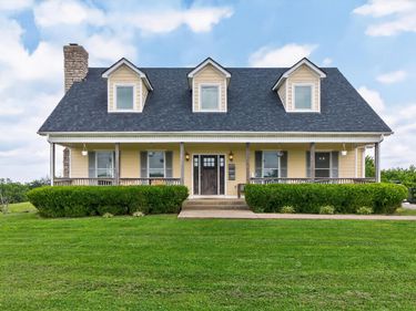 493 Levy Road, Paris, KY 40361