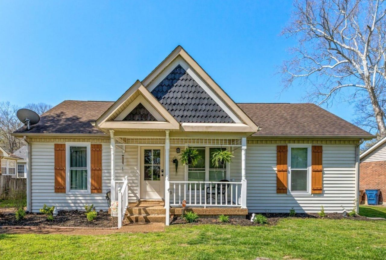 105 Heathcote Ct, Goodlettsville, TN 37072 Main Photo