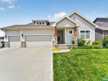 4212 S 213 Avenue, Omaha, NE 68022