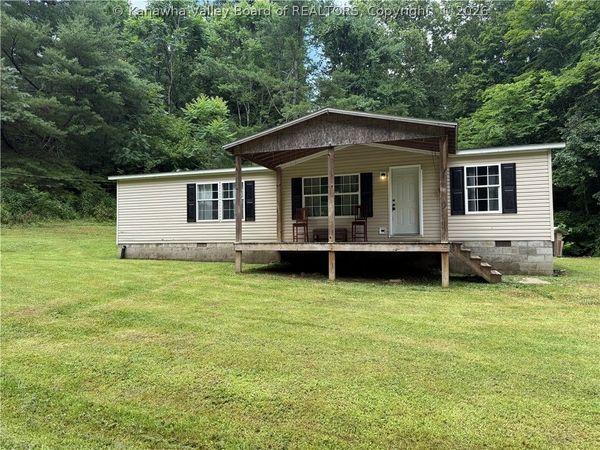 5898 Wood School Road, Gallipolis Ferry, WV 25515