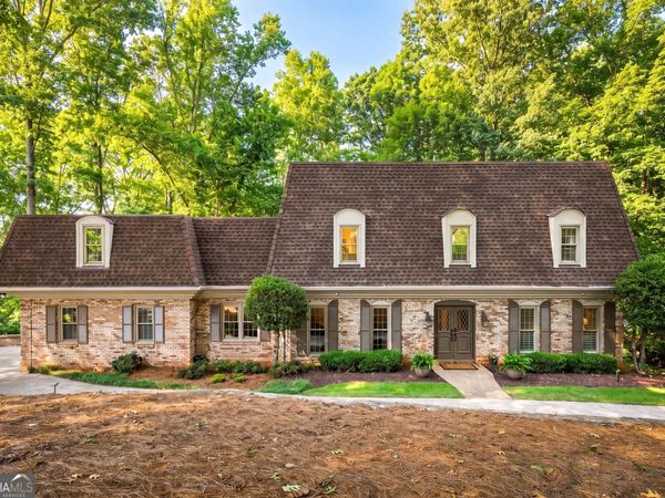 8865 Buckhorn, Sandy Springs, GA 30350