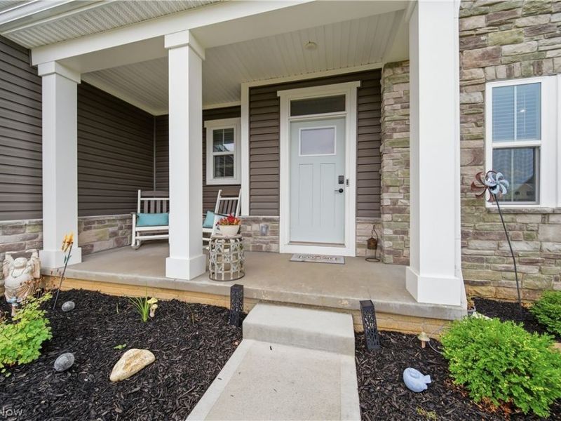 1348 Southbrook Circle NE, Canton, OH 44721 Photo 2