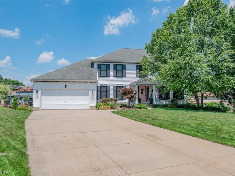 478 Amberwood Drive, Akron, OH 44312 Photo 3