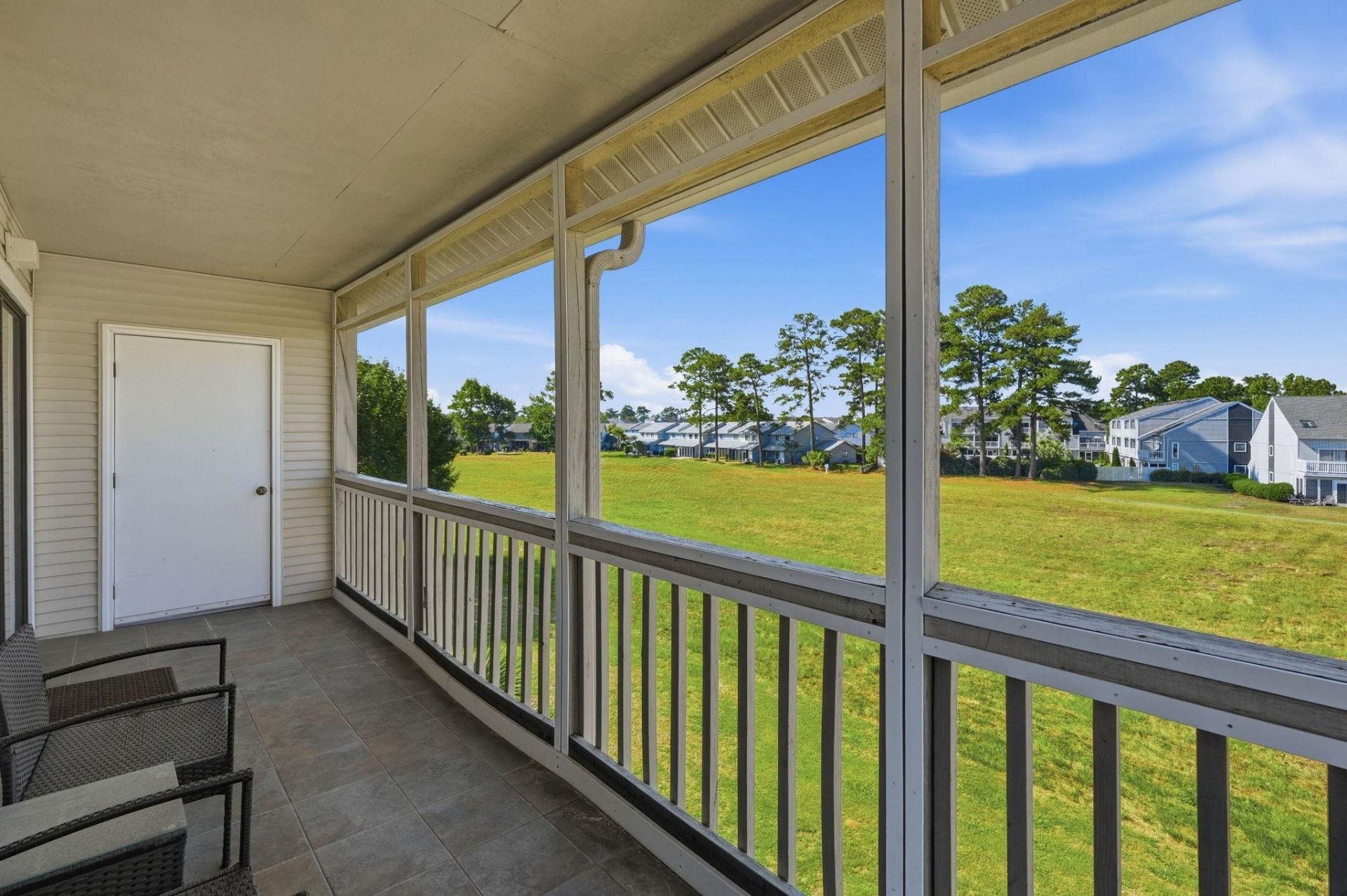 1095 W Plantation Dr.  Photo 14