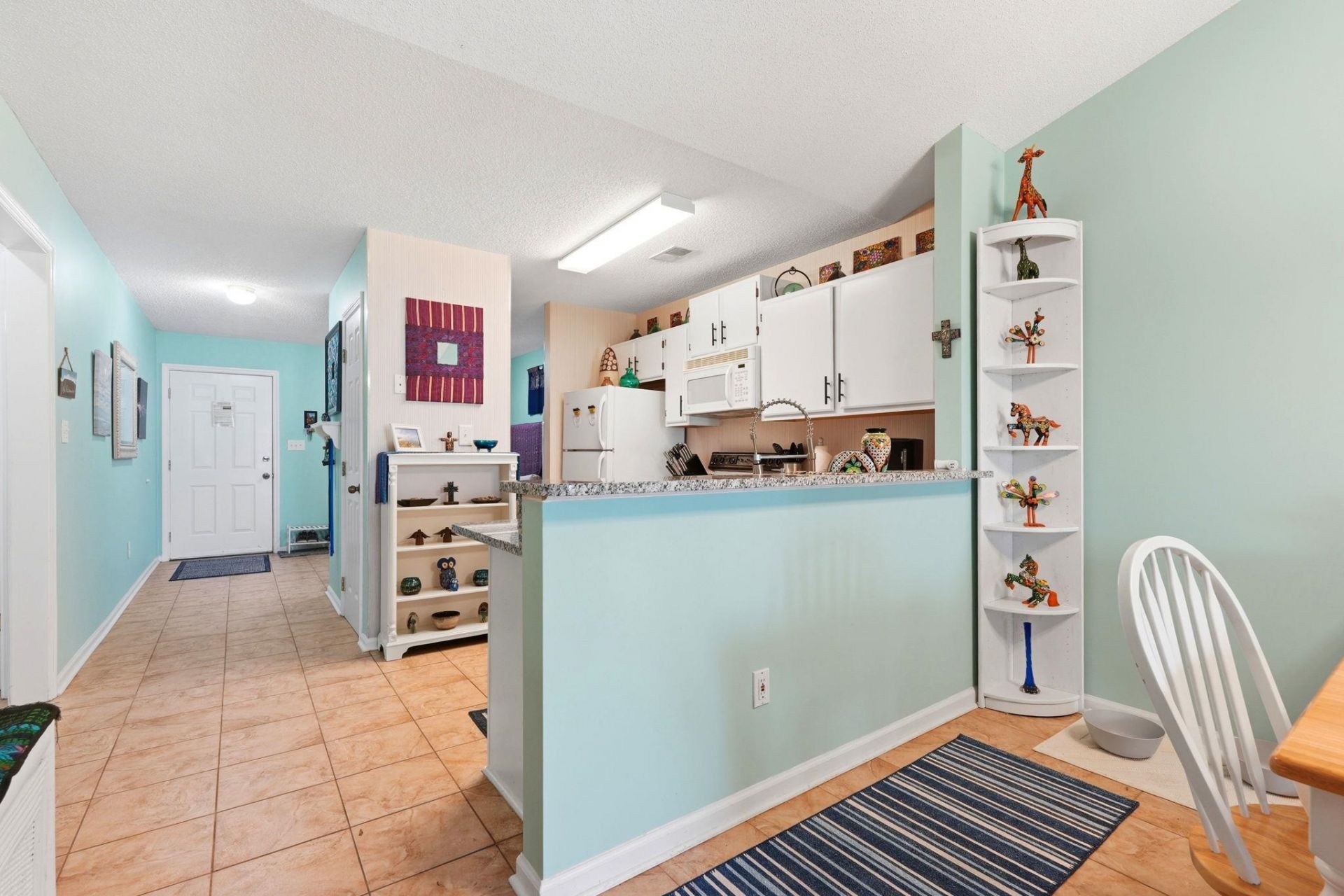 1095 W Plantation Dr.  Photo 7