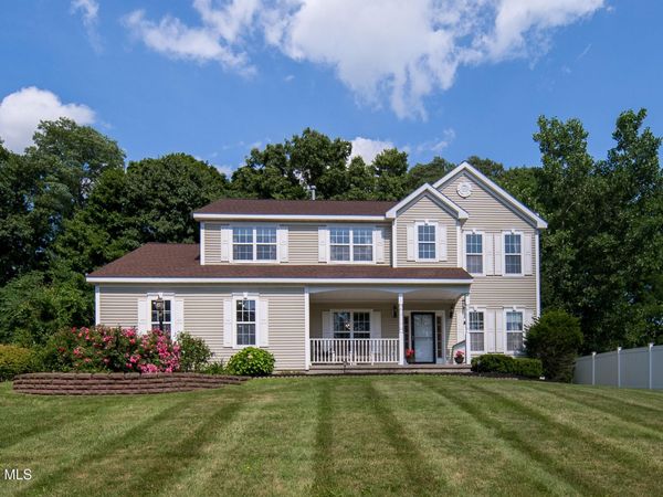 41 Utica Avenue, Latham, NY 12110