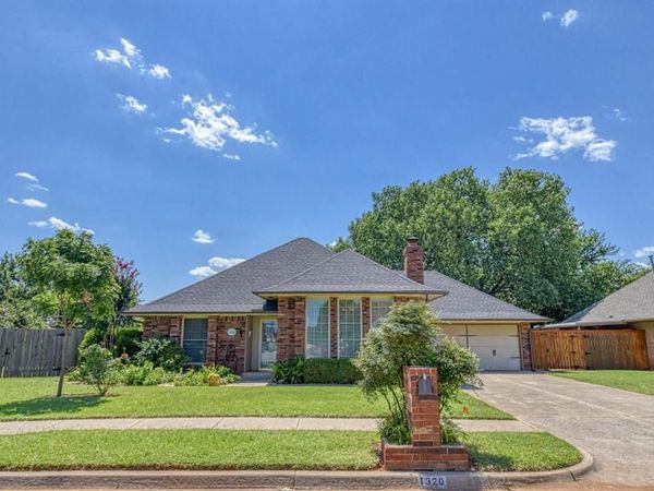 1320 SW 118th Place, Oklahoma City, OK 73170