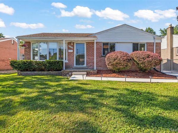 30853 Steinhauer Street, Westland, MI 48186