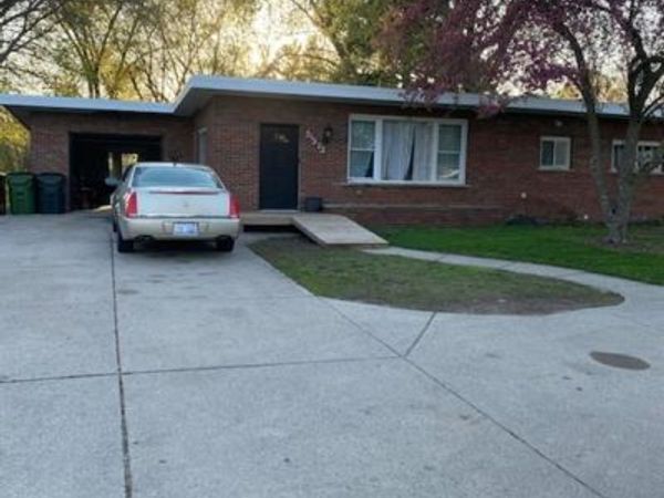 51575 SHELBY Road, Shelby Twp, MI 48316