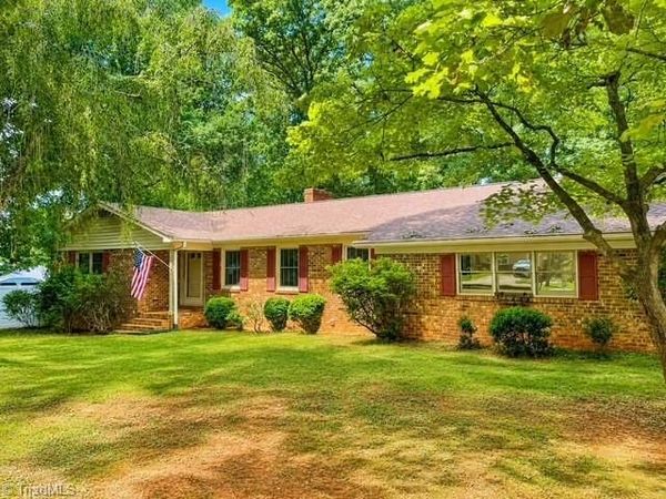 10 Woodcrest Drive , Lexington, NC 27295