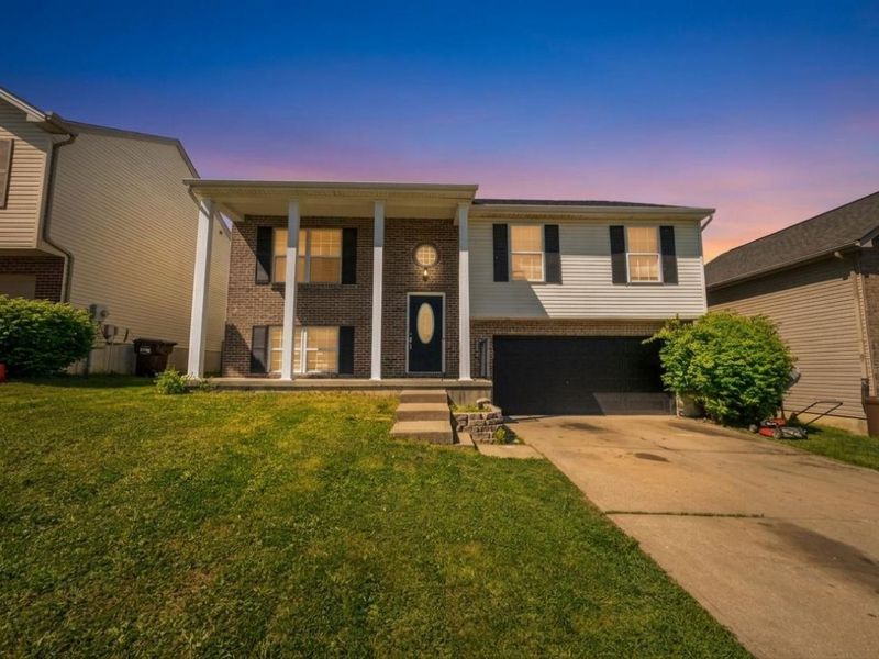 559 Astoria Court, Independence, KY 41051 Photo 1