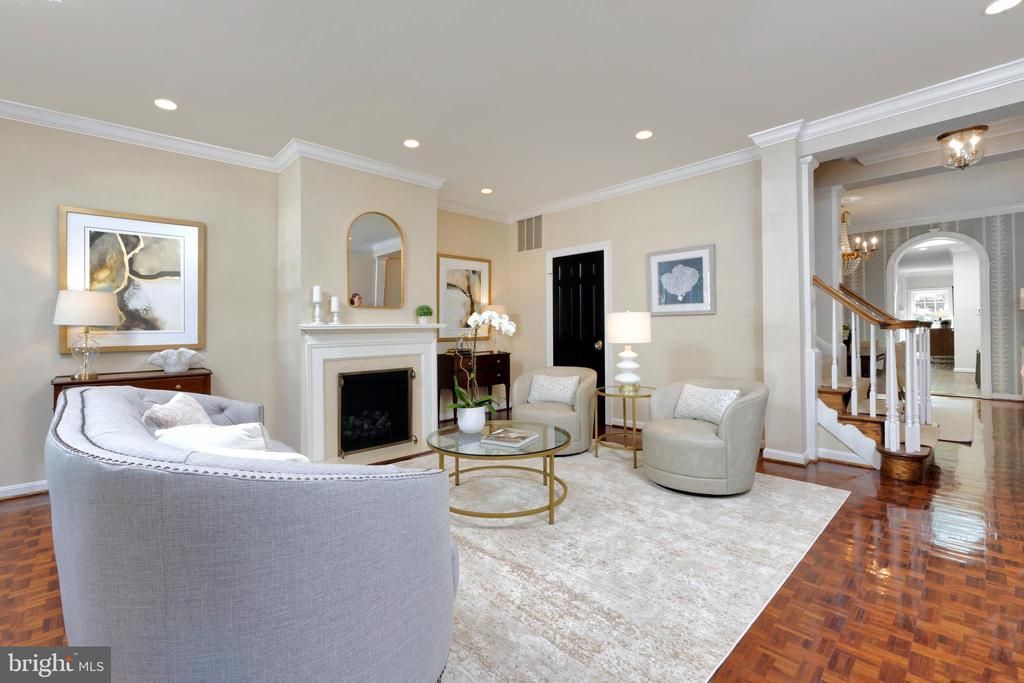 624 S Saint Asaph Street, Alexandria, VA 22314 Main Photo