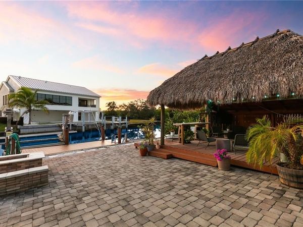1794 Holiday LN , NAPLES, FL 34104