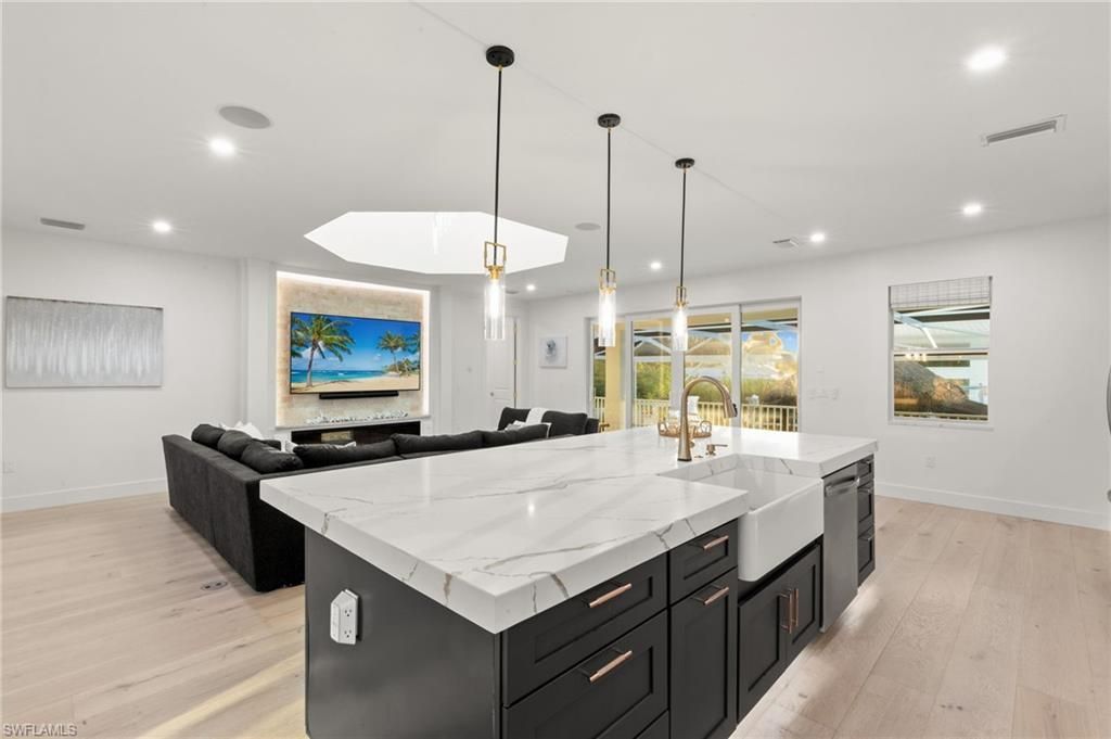 1794 Holiday Ln , Naples, FL 34104 Photo