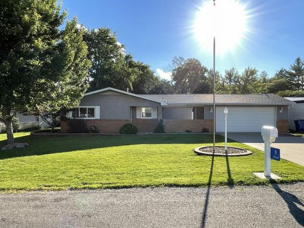 9 Hilltop Drive , Streator, IL 61364