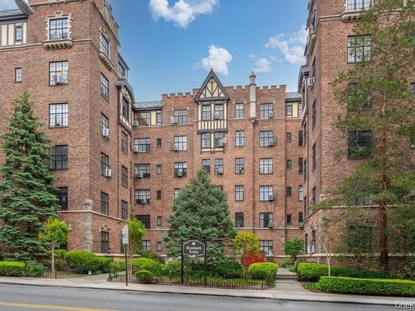 2 Westchester Avenue, White Plains, NY 10601