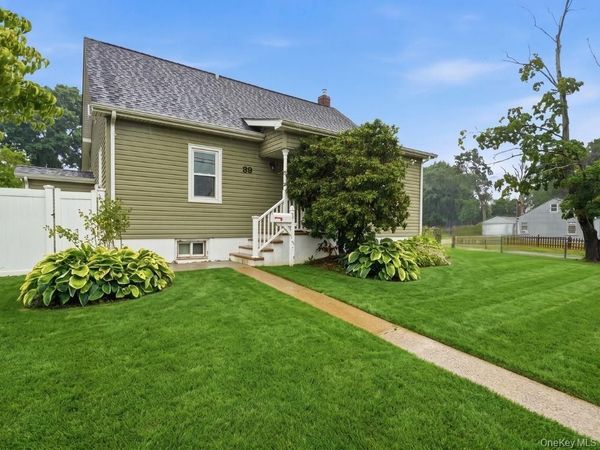 39 Church Street , Central Islip, NY 11722