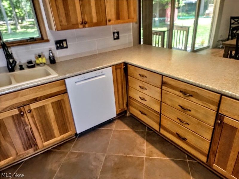 14000 Bagley Road, Middleburg Heights, OH 44130 Photo 10