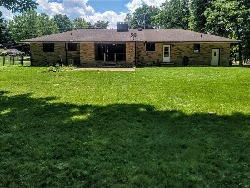 14000 Bagley Road, Middleburg Heights, OH 44130 Photo 2
