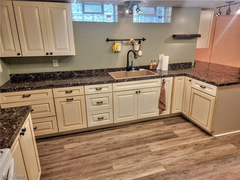 14000 Bagley Road, Middleburg Heights, OH 44130 Photo 34