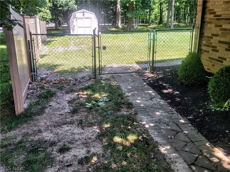 14000 Bagley Road, Middleburg Heights, OH 44130 Photo 4