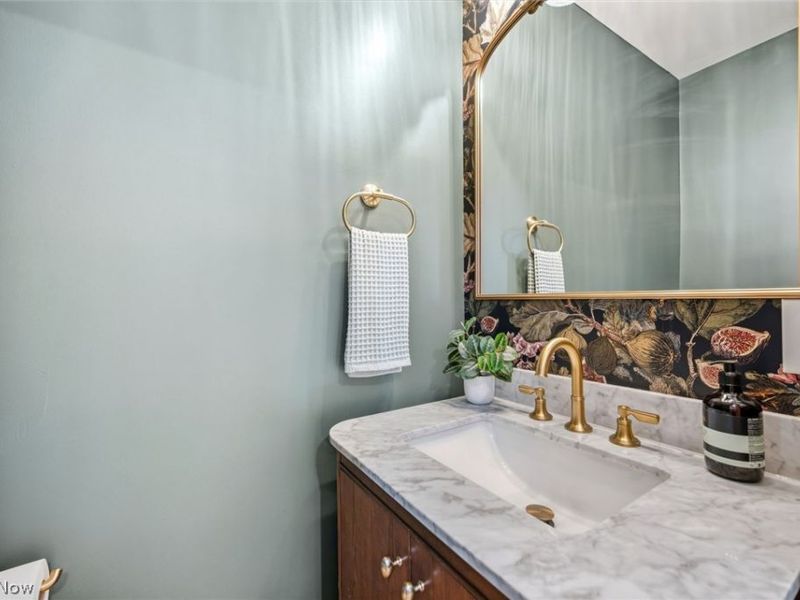 1605 Lewis Drive, Lakewood, OH 44107 Photo 5
