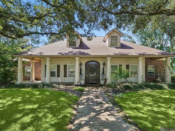 1201 Mills Pointe Dr, Zachary, LA 70791