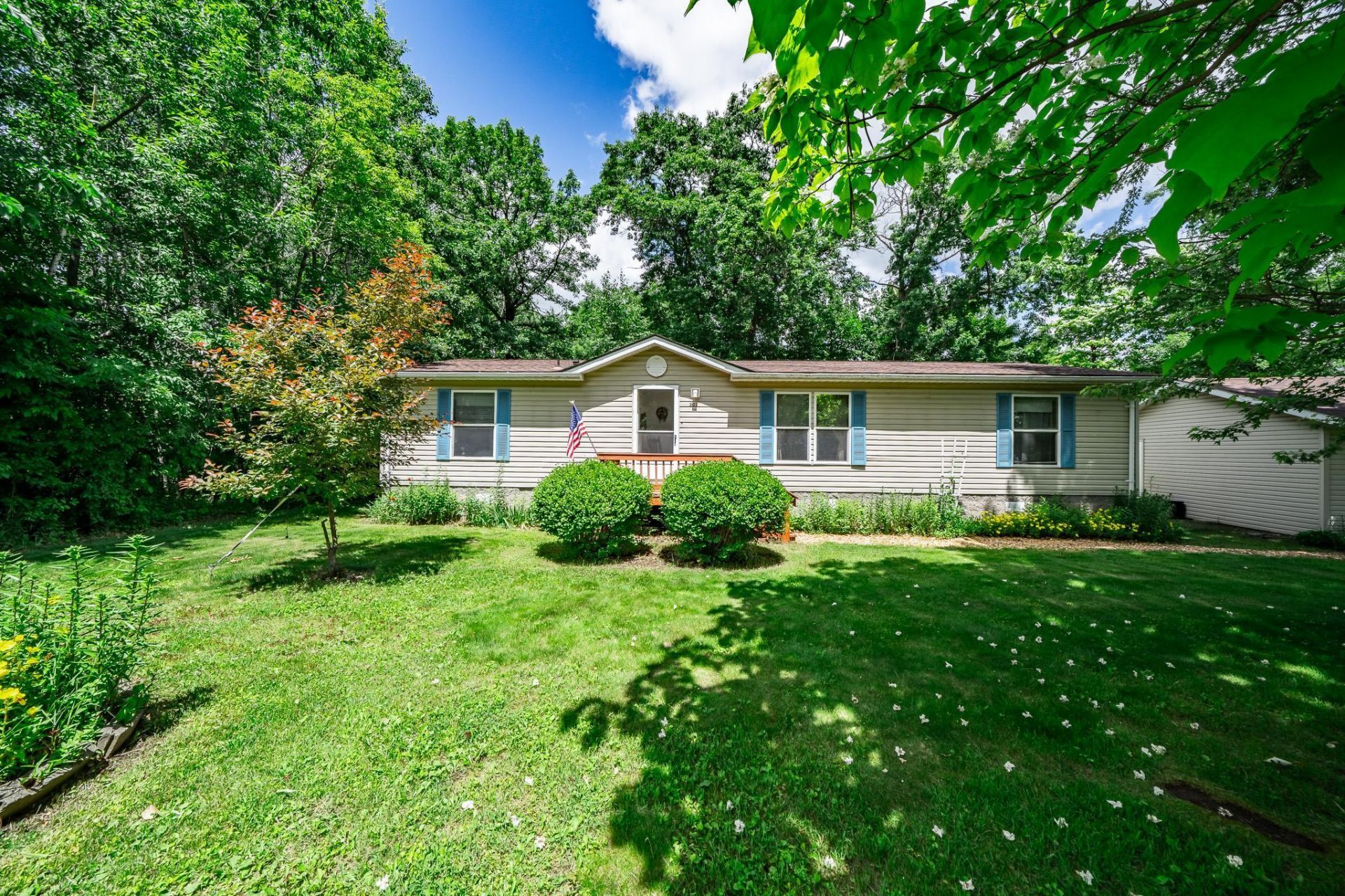 202 Riverwood Court, Randall, MN 56475