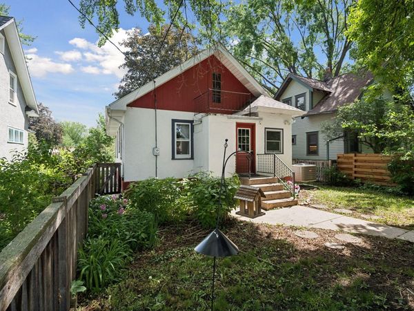 3224 36th Avenue S, Minneapolis, MN 55406