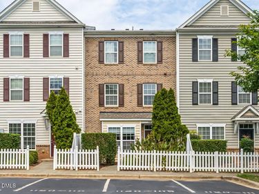 1120 Renewal Place, Unit 105, Raleigh, NC 27603