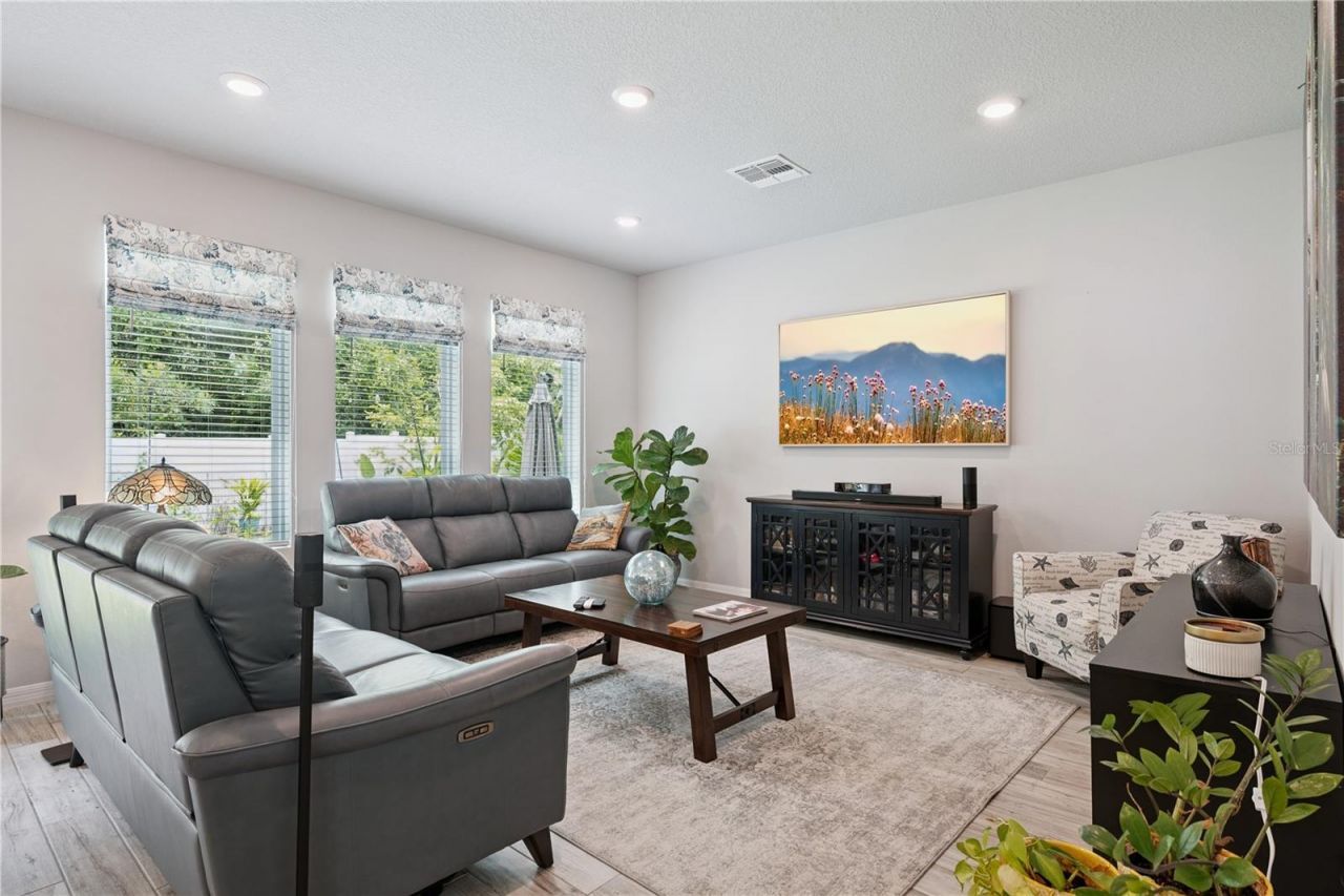4222 Hibiscus Bloom Drive , Orlando, FL 32822 Photo