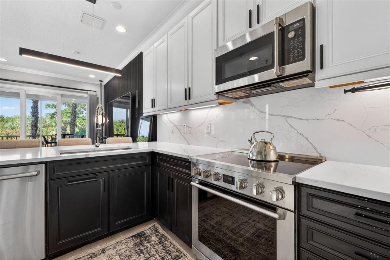 4069 Rocky Shores Drive, Tampa, FL 33634 Photo