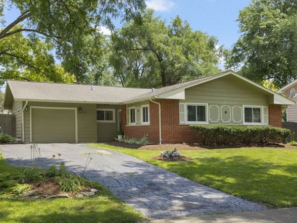 2S603 Gray Avenue , Lombard, IL 60148