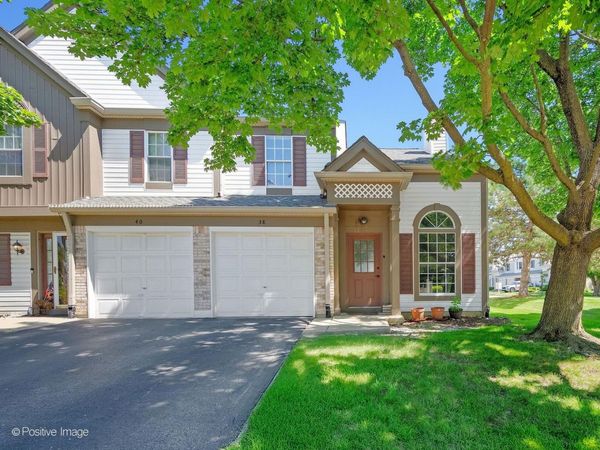 38 Crab Tree Drive, Westmont, IL 60559
