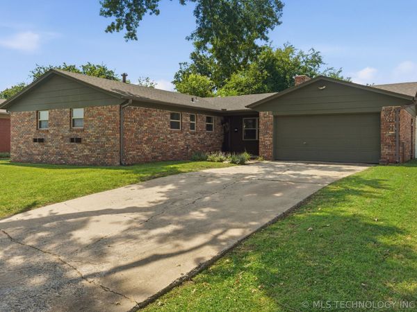 6916 E 18th Street , Tulsa, OK 74112