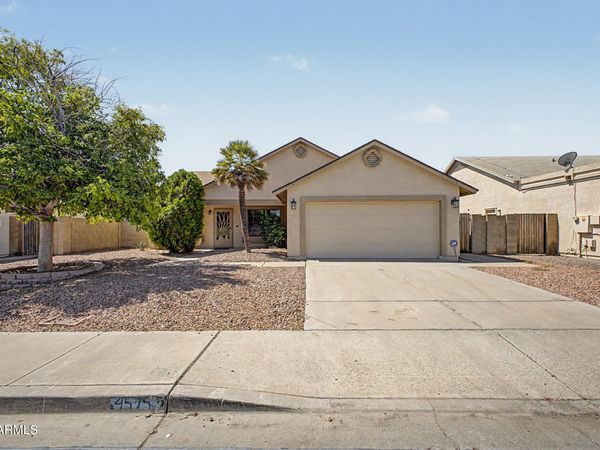 4575 W Oraibi Drive, Glendale, AZ 85308
