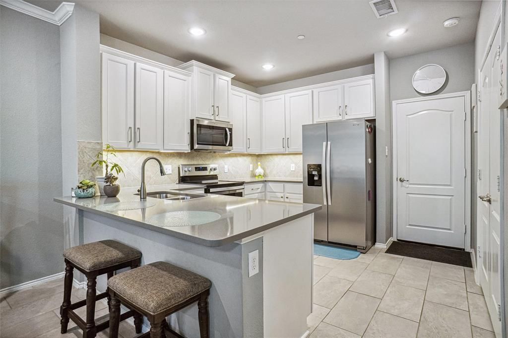 3432 Becker Drive, Denton, TX 76207 Main Photo