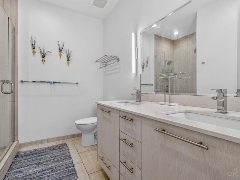 813 Broadway Street, Unit 302, Cincinnati, OH 45202 Photo 13