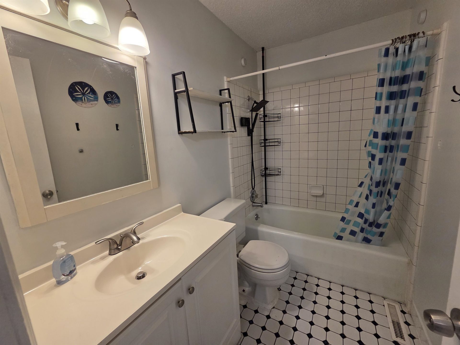 1025 Carolina Rd.  Photo 18