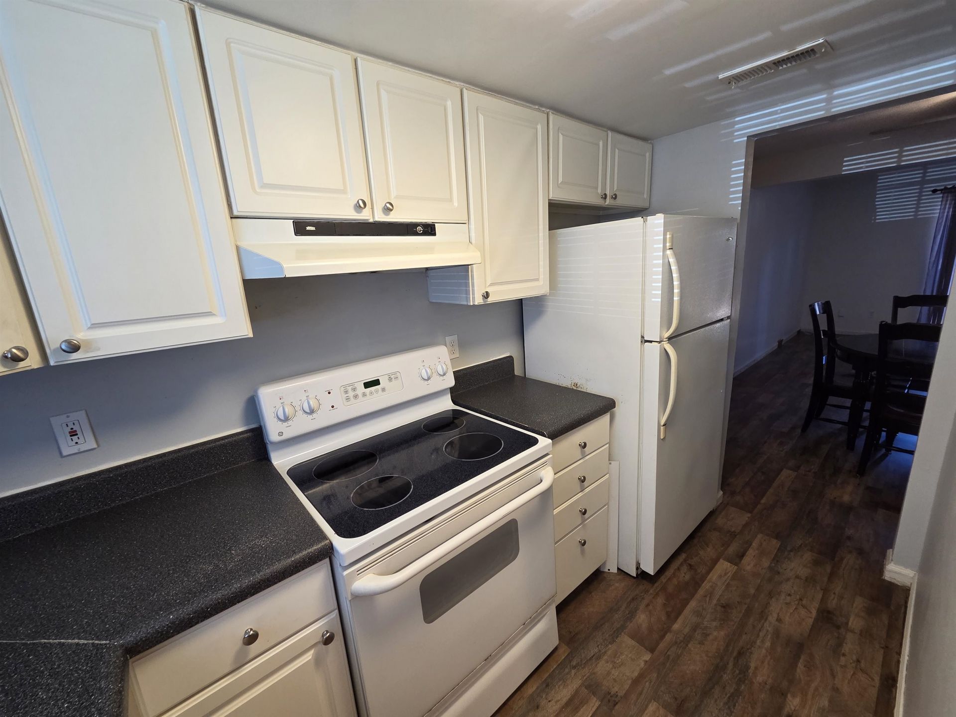 1025 Carolina Rd.  Photo 4