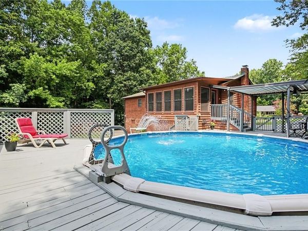 535 Laura Drive, Winston-Salem, NC 27107