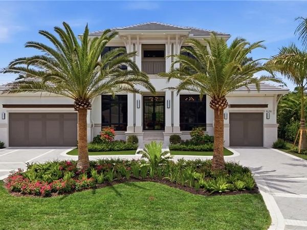 636 Fountainhead LN , NAPLES, FL 34103