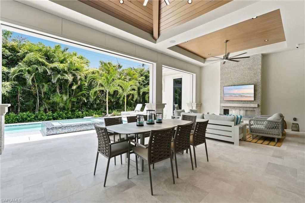 636 Fountainhead Ln , Naples, FL 34103 Photo