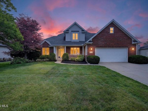 8349 Water Park Drive, Holland, OH 43528